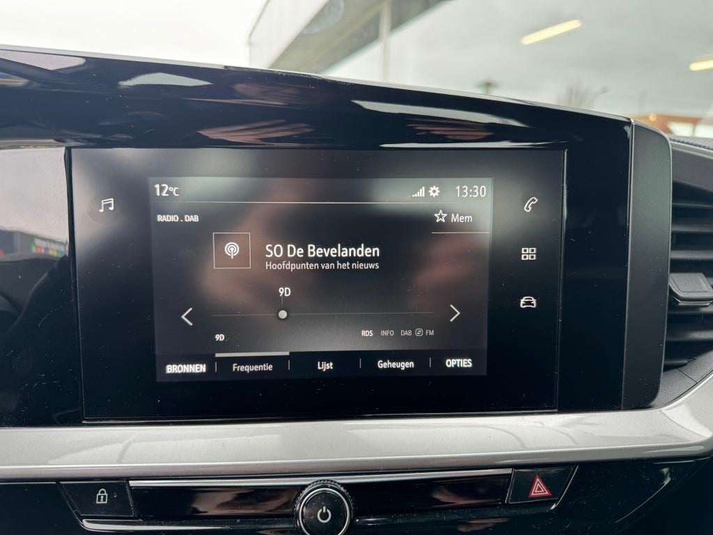 Opel Mokka 1.2 elegance , achteruitrijcamera , stuurverwarming