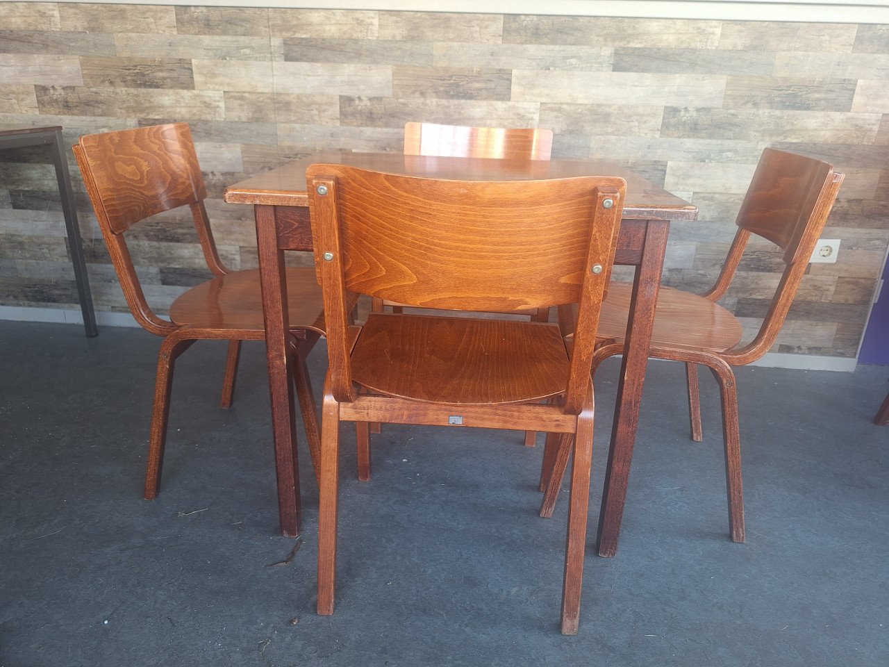 Tafels en Stoelen