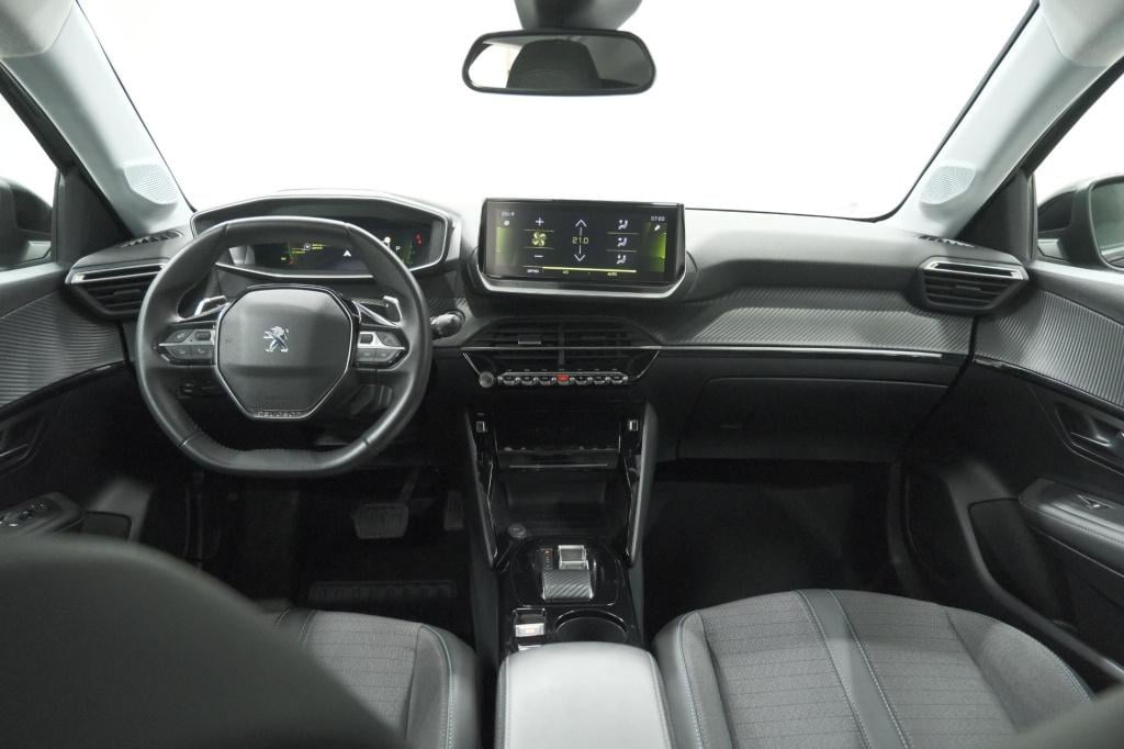 Peugeot 208 puretech 100 eat8 allure pack | keyless | camera | navigatie | 
