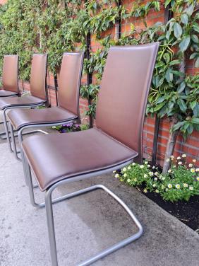 Eetkamerstoelen vier stuks