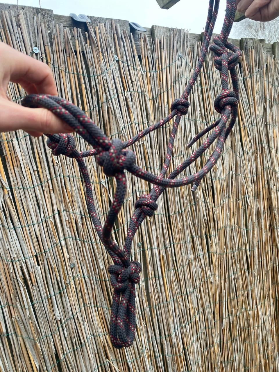 2 touwhalsters maat full