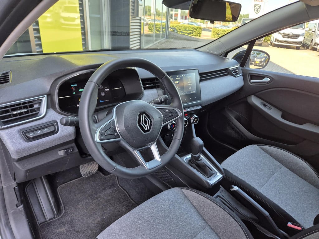 Renault Clio 1.6 e-tech full hybrid 145 evolution android/apple auto, camer