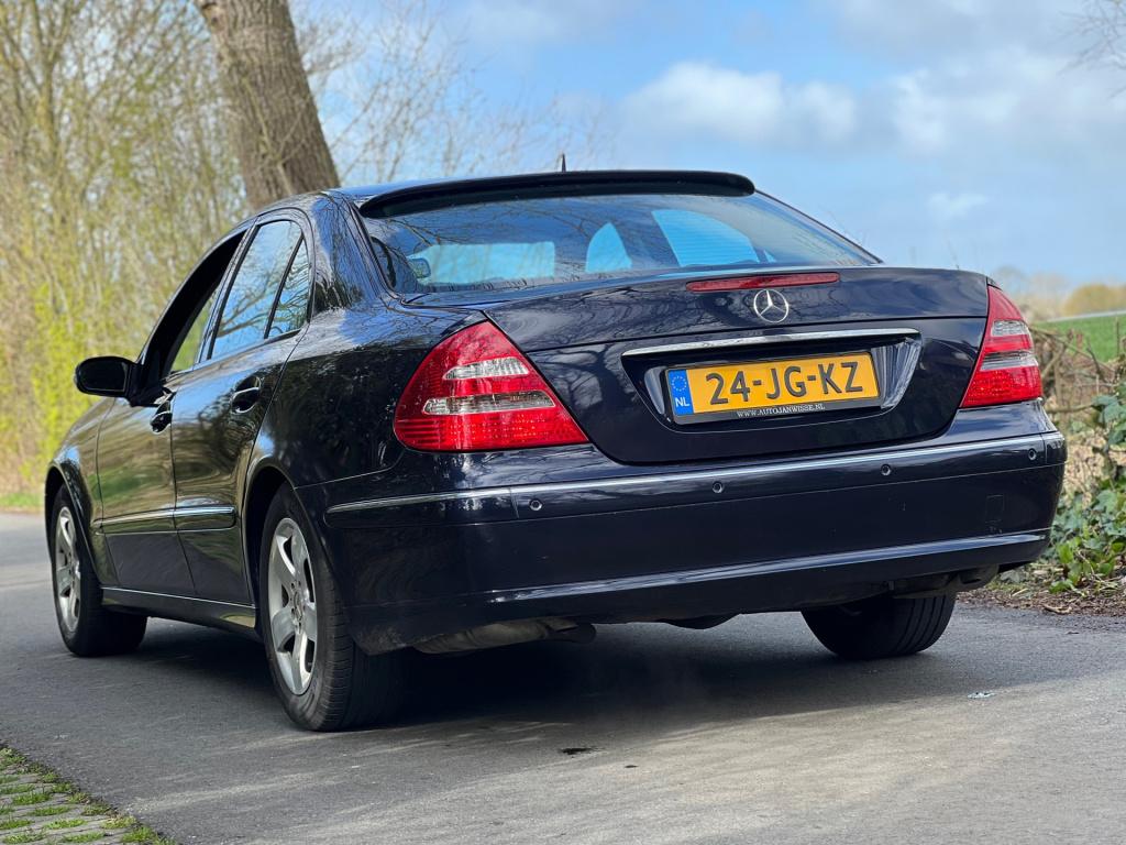 Mercedes-Benz E-Klasse 240 avantgarde