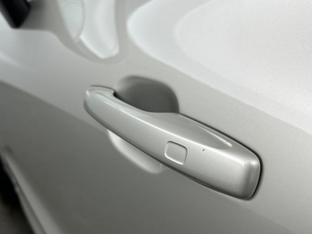 Volvo XC60 t8 390pk recharge momentum|