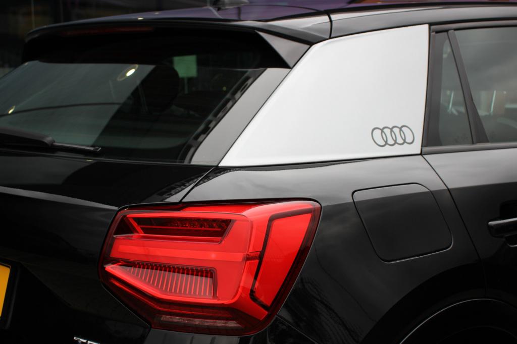 Audi Q2 1.4 tfsi | limited | s-tronic | led | navi