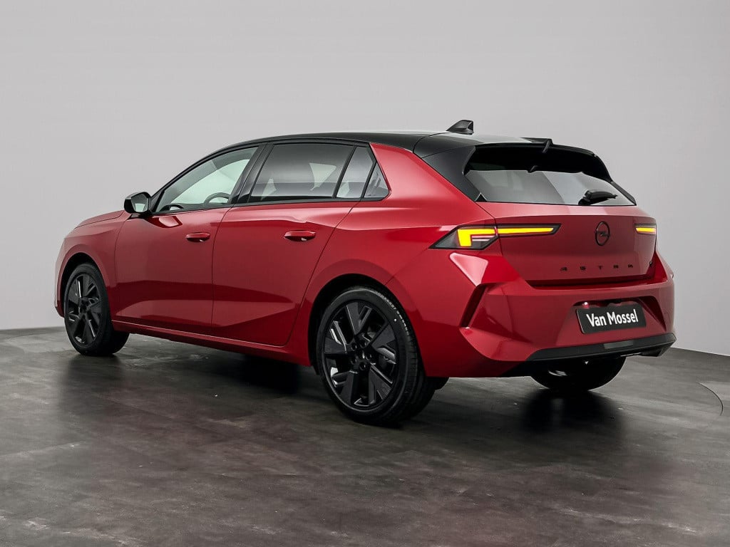 Opel Astra electric 54 kwh gs | voorraadmodel | snel rijden mogelijk! |