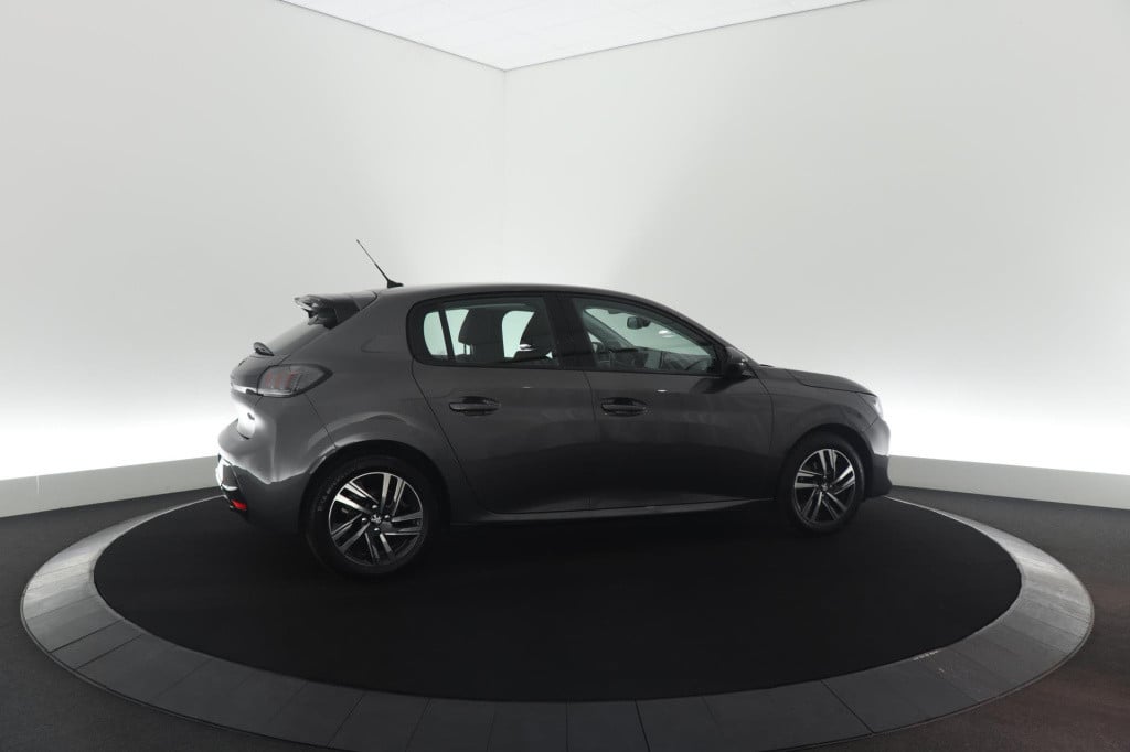 Peugeot 208 puretech 100 eat8 allure | camera | apple carplay | navigatie |