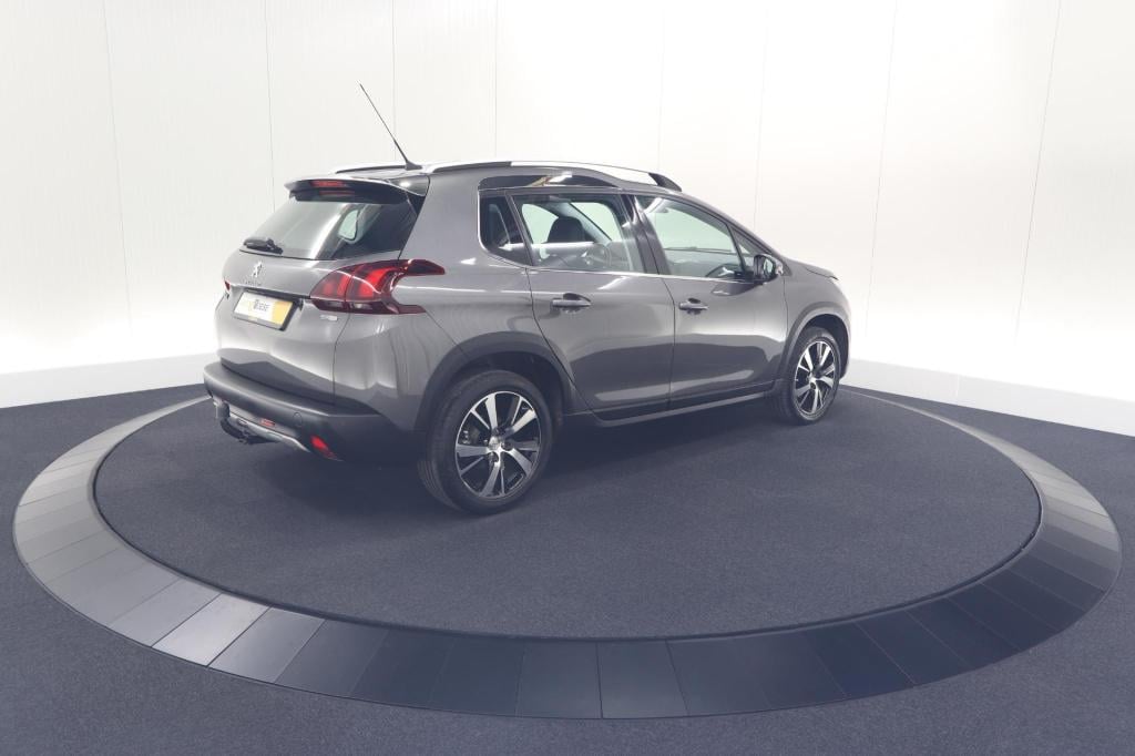 Peugeot 2008 puretech 110 allure | trekhaak | parkeersensoren | navigatie