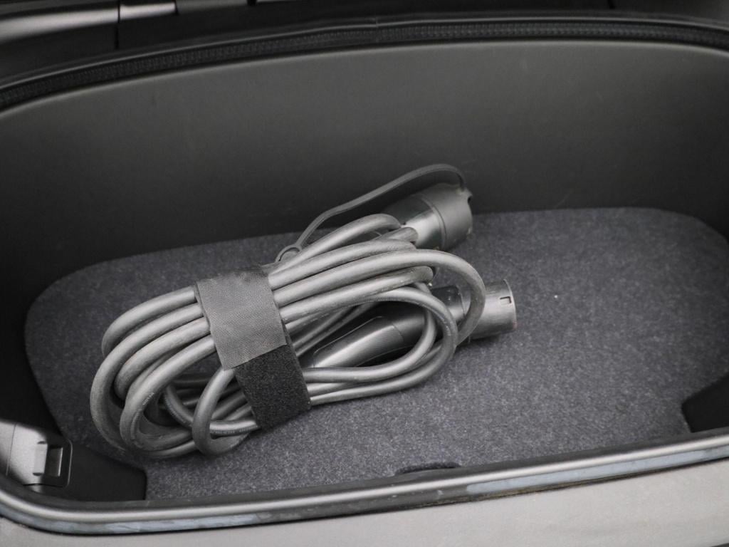 Volvo XC40 recharge core 70 kwh | automaat | apple carplay / android auto |