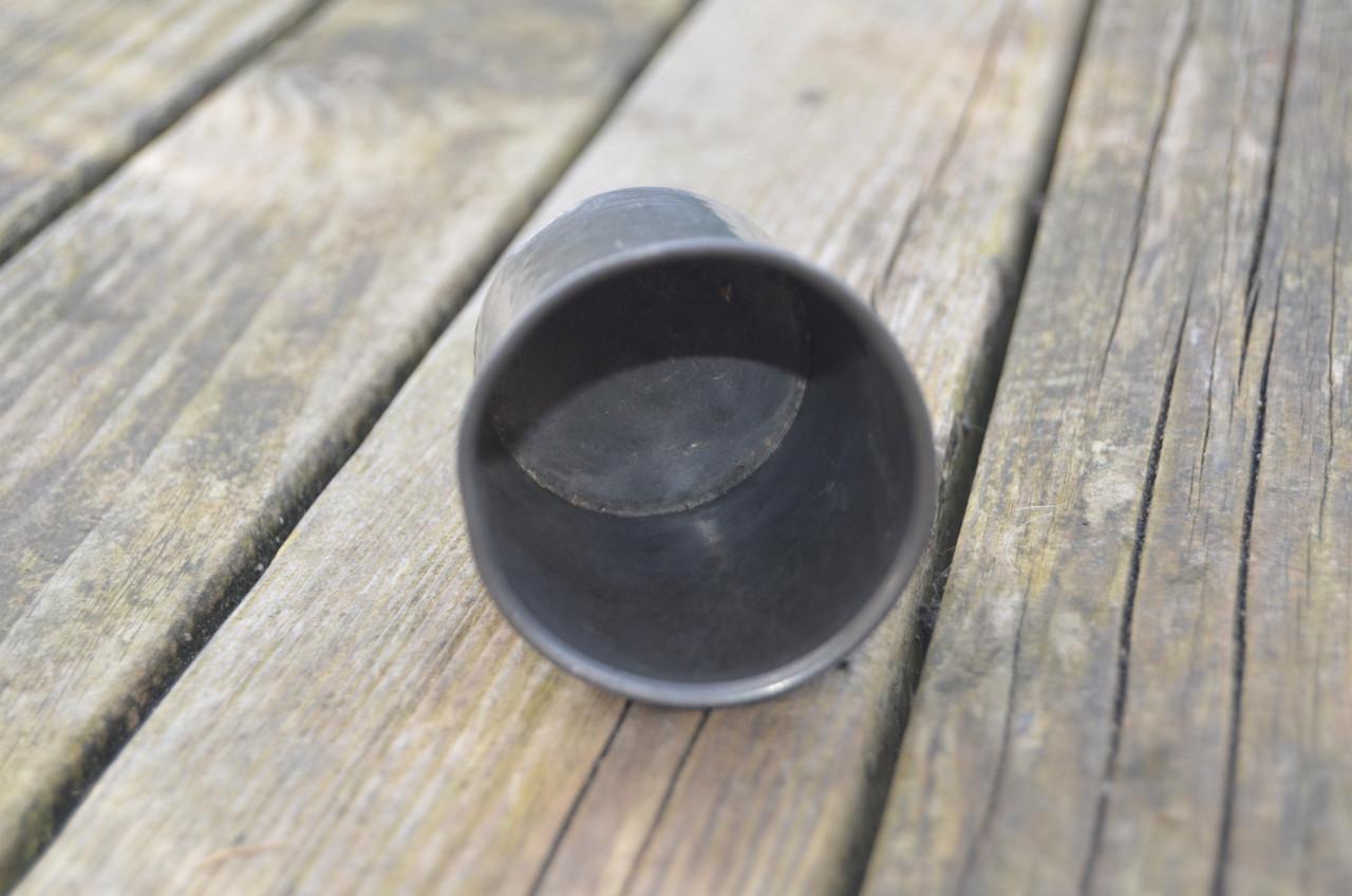 4 Tinnen kannen / maatbekers diverse maten