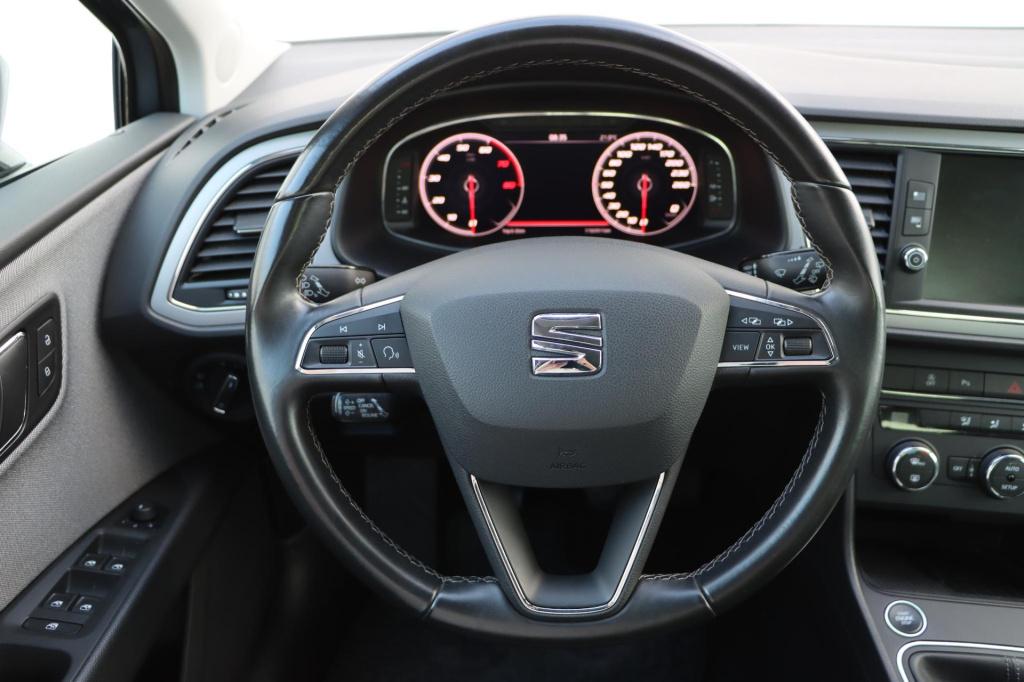 Seat Leon 1.0 ecotsi style business intense 115pk