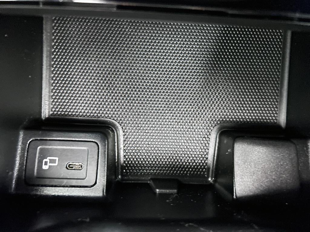 Mercedes-Benz Glb 180 business solution amg | panoramadak | sfeerverlichtin