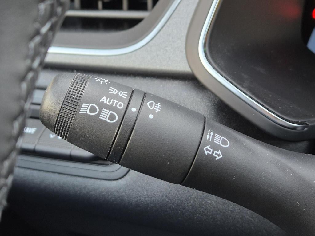 Renault Captur 1.6 e-tech full hybrid 145 techno nw. model!, all season ban