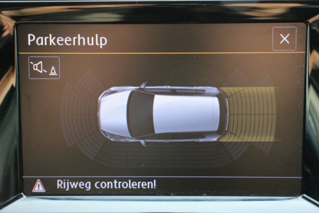 Volkswagen Golf 1.4 tsi highline | navi | automaat | massage stoelen |