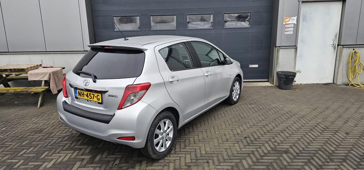 TE KOOP TOYOTA YARIS 1.0 VVT-i TREND EURO 5 ZUINIGHEIDSLABEL A