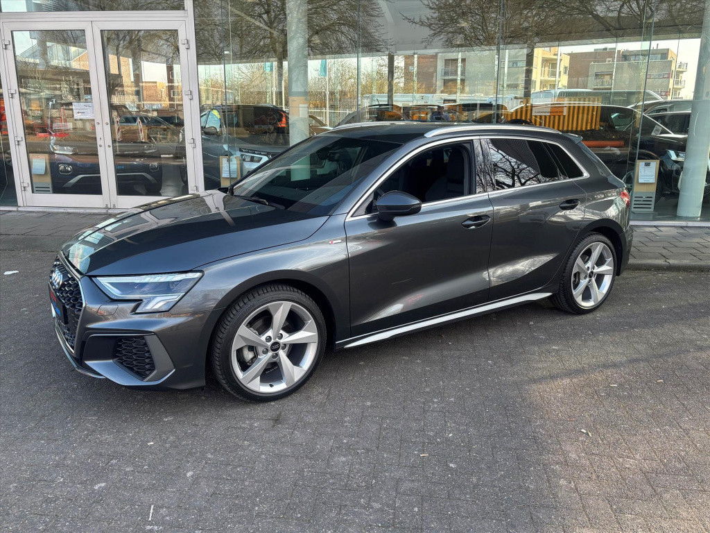 Audi A3 sportback 35 tfsi 150pk s-tronic s-line|acc| led| carplay|rijklaar 