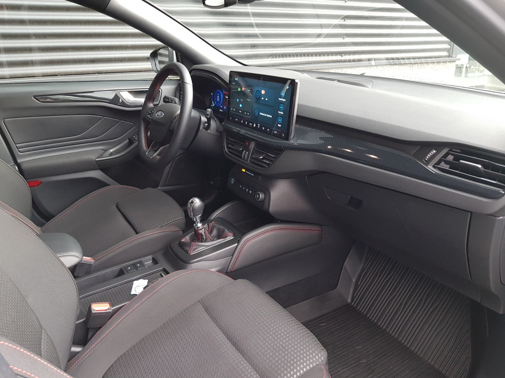 Ford Focus wagon st-line x 1.0 ecoboost
