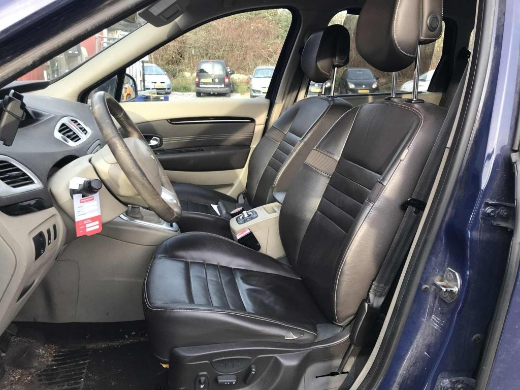 Renault Grand Scenic 1.9 dci privilege