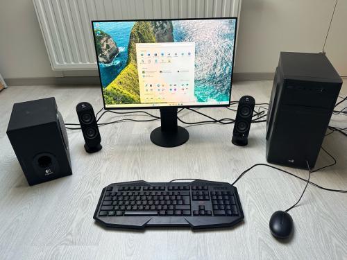 Complete set PC / Intel Core i5 / 8GB ram / Windows 11 /