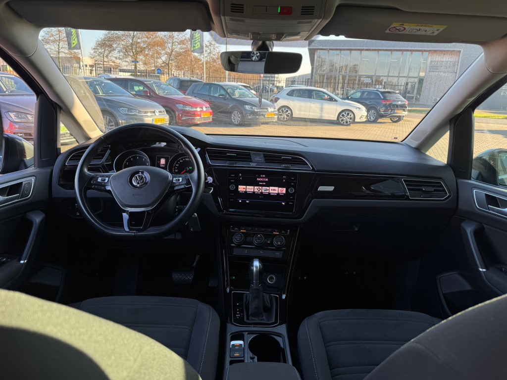 Volkswagen Touran 1.5 tsi highline business r 7p * navigatie * camera * car