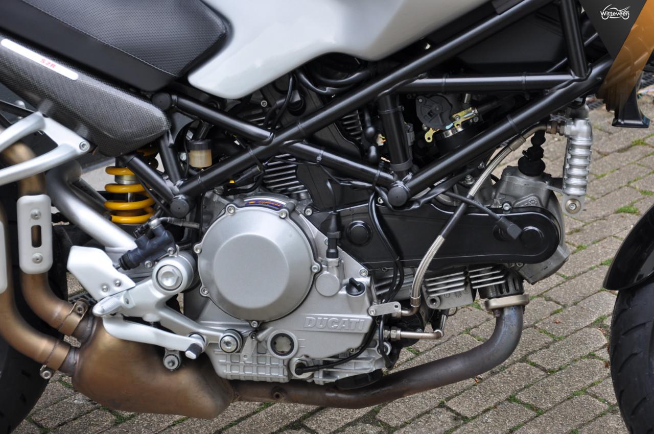Ducati Monster S2R 1000 9500 kilometers!