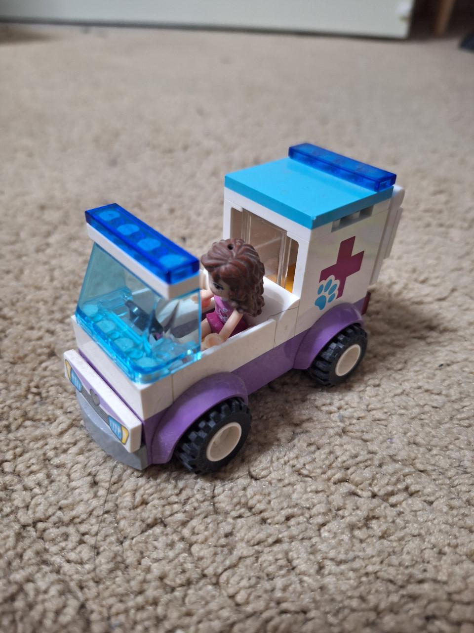 Lego Friends 10728, Juniors - Mia's Dierenkliniek, Leeftijd 4-7