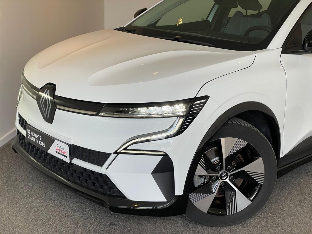 Renault Megane E-tech ev40 boost charge equilibre