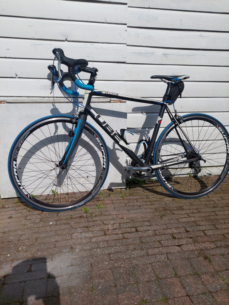 Racefiets CUBE