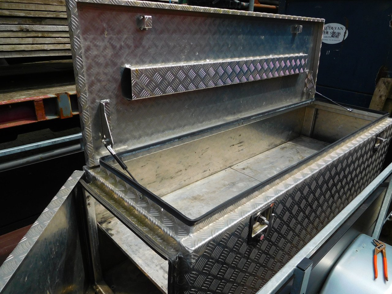 Aluminium kist