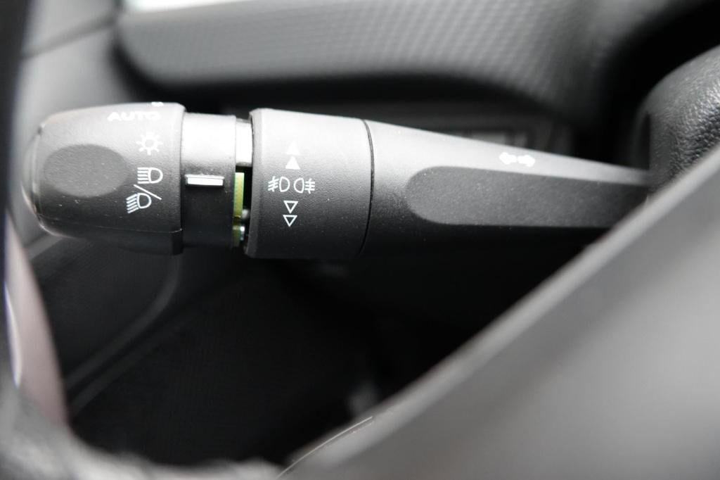 Peugeot 2008 1.6 vti active