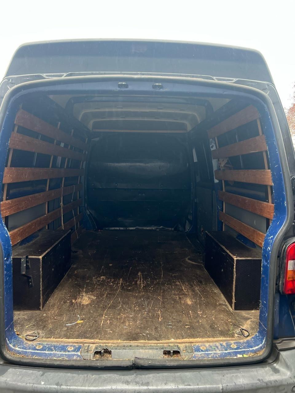 Volkswagen Transporter 2.5TDI 3zits Jaar apk