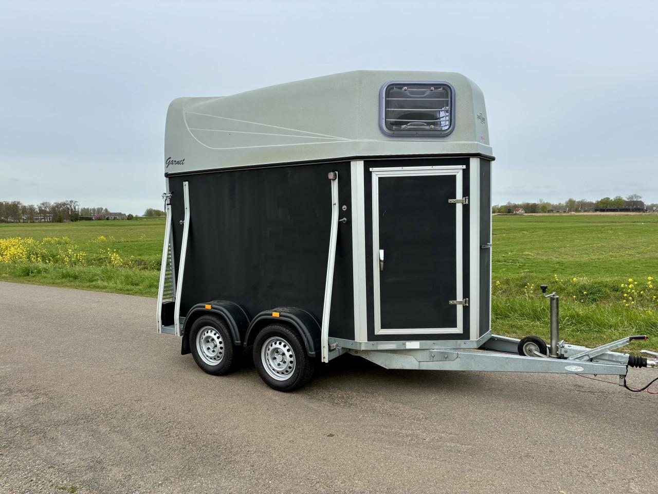 Super nette 1,5 paards lichtgewicht XXtrail Garnet