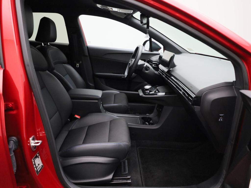 MG Mg4 64 kwh luxury