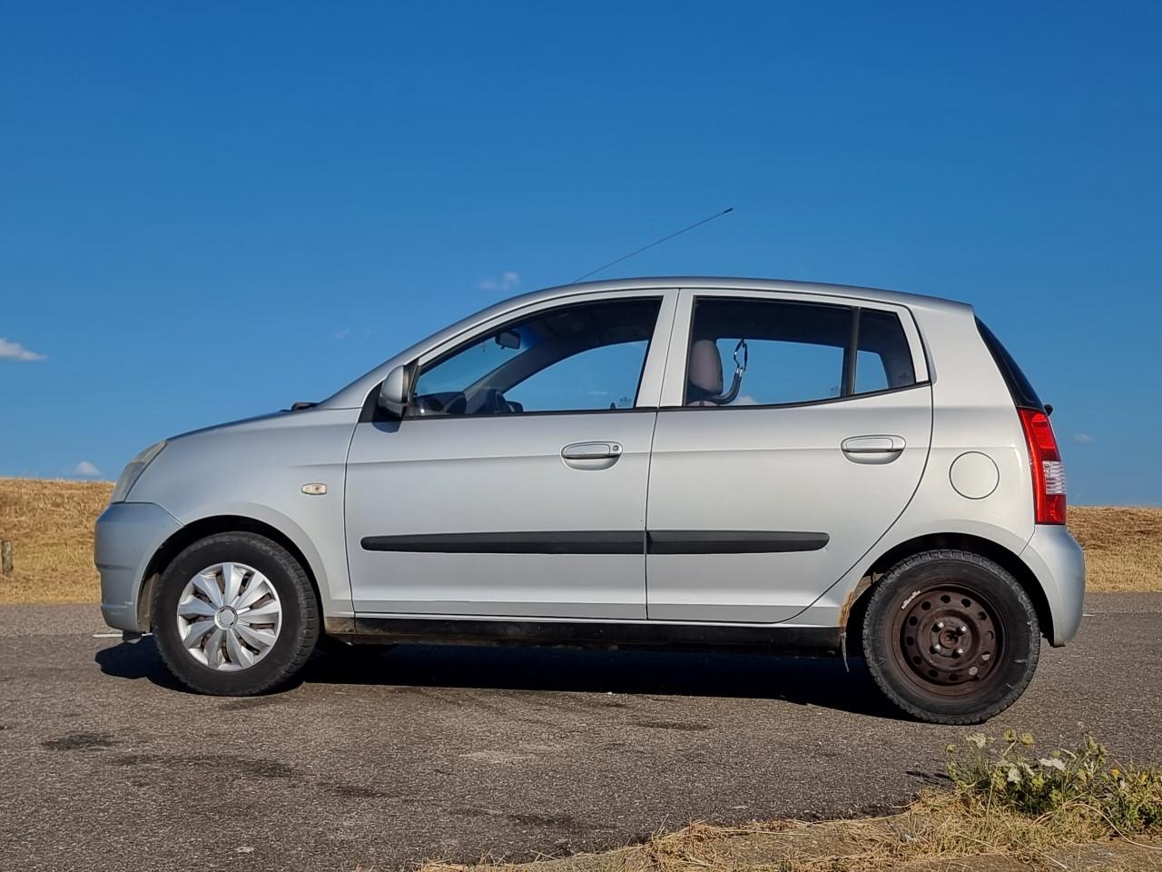 KIA PICANTO 2005 - 137158 km - Handgeschakeld - Moet weg wegens emigratie