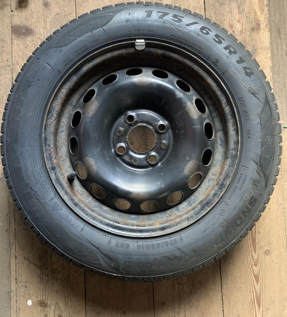 4 winterbanden 175/65R14 Snowdragon HP
