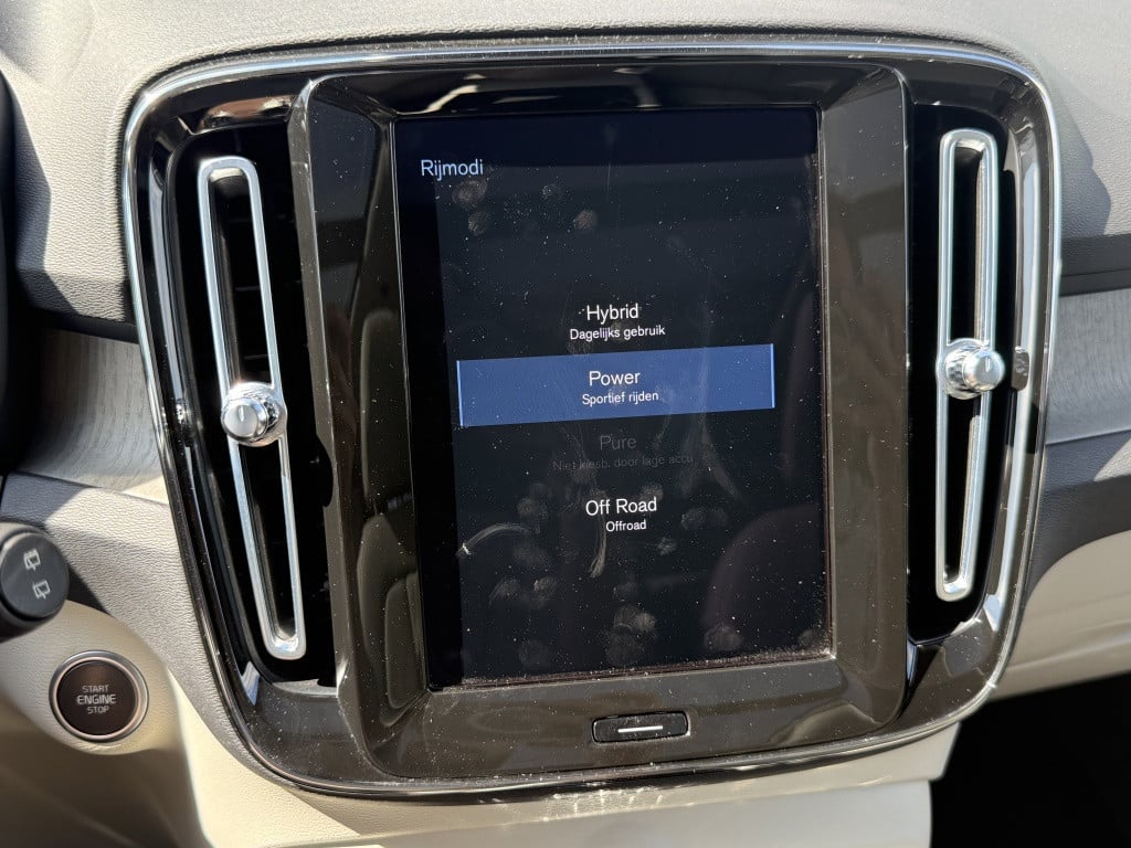 Volvo XC40 t5 262pk recharge inscription| panodak| adap.cruise| 360camera|