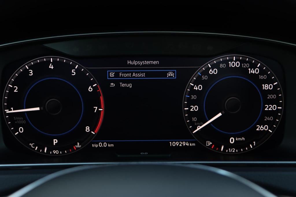 Volkswagen Golf 1.5 tsi highline 130pk dsg7