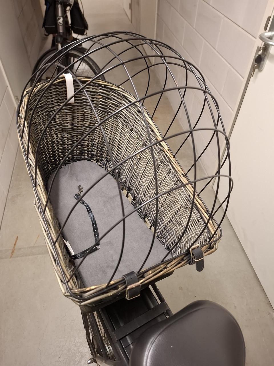 Te koop fietsmand trixie