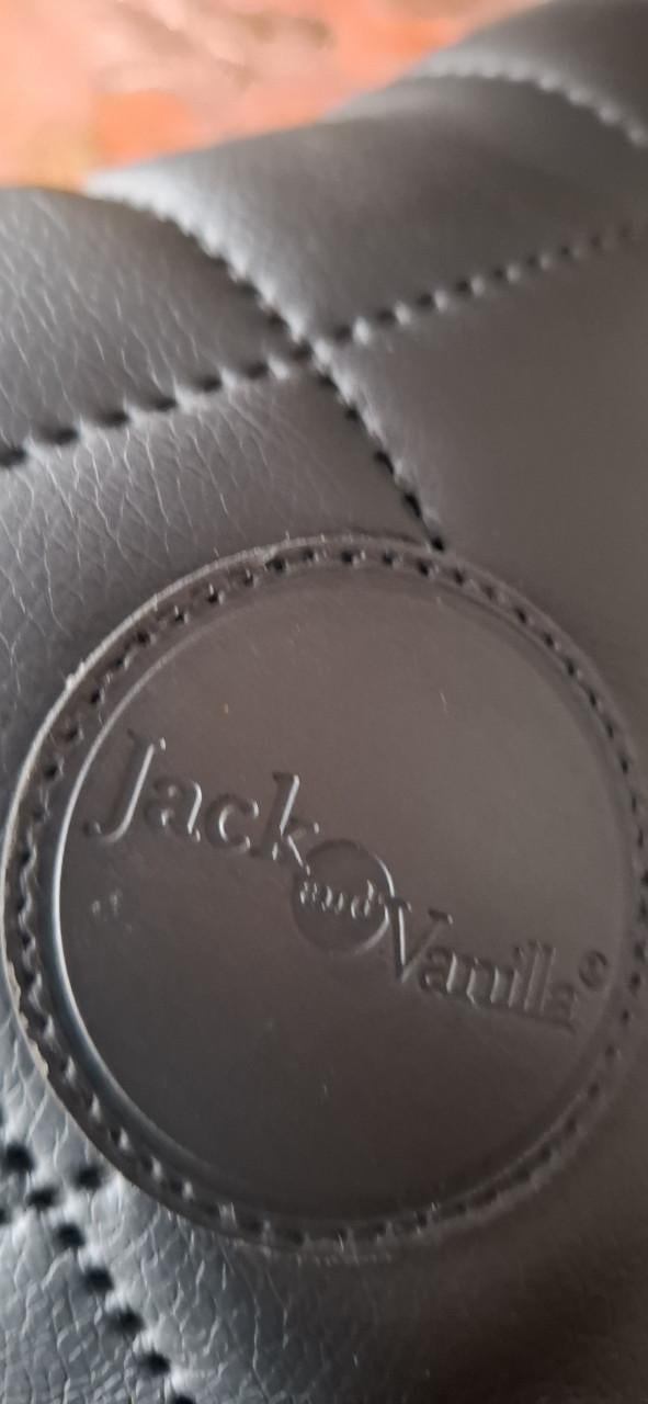 Hondenmand zwart kunststof