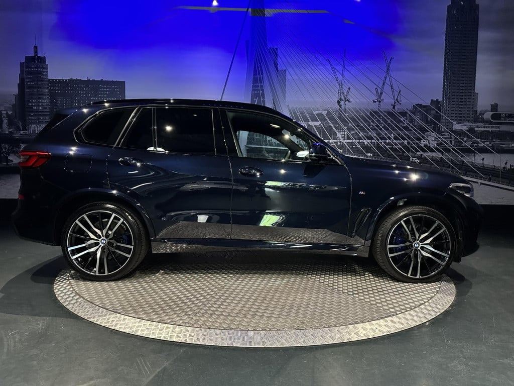 BMW X5 xdrive40i high executive m-sport *camera*22 inch*comfortseats*propil