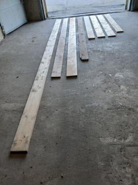 27 meter aan houten planken, steigerplanken.