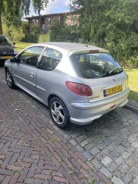 Te koop Peugeot 206