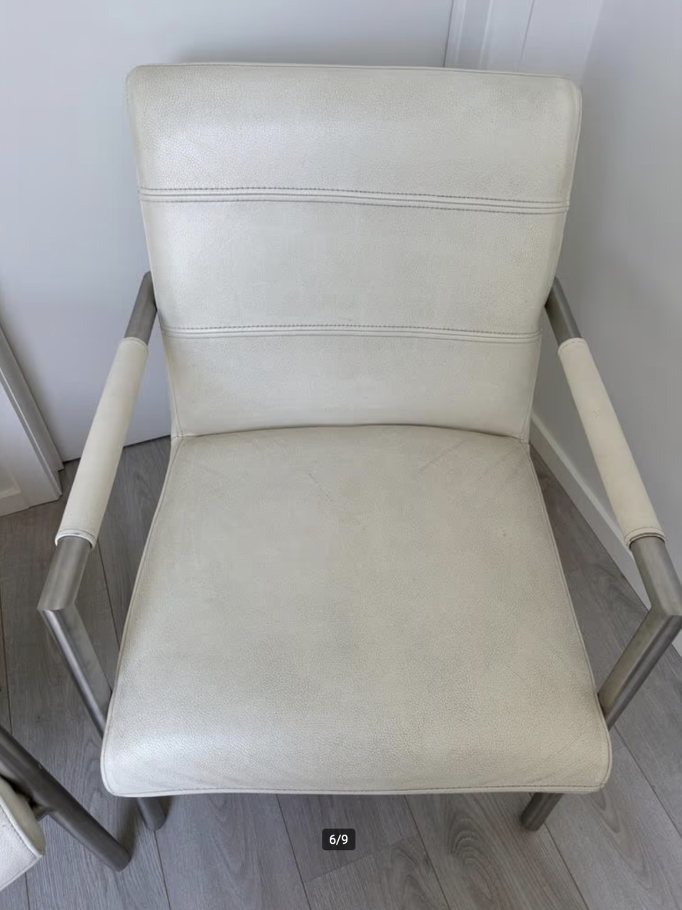 Fauteuil wit leer met RVS buizen frame