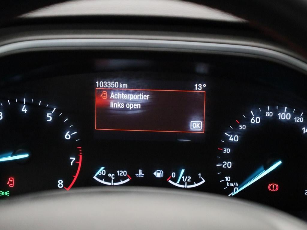 Ford Focus wagon 1.0 ecoboost hybrid st line style | trekhaak | climate con