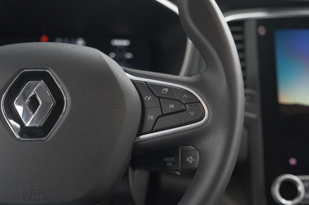 Renault Megane tce 140 edc techno | trekhaak | camera | navigatie | 9.3 inc