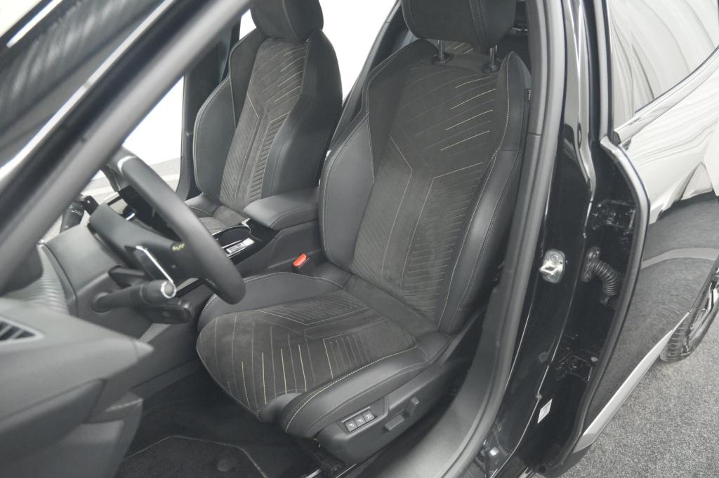 Peugeot 2008 puretech 130 eat8 gt | 360 camera | adaptieve cruise control |