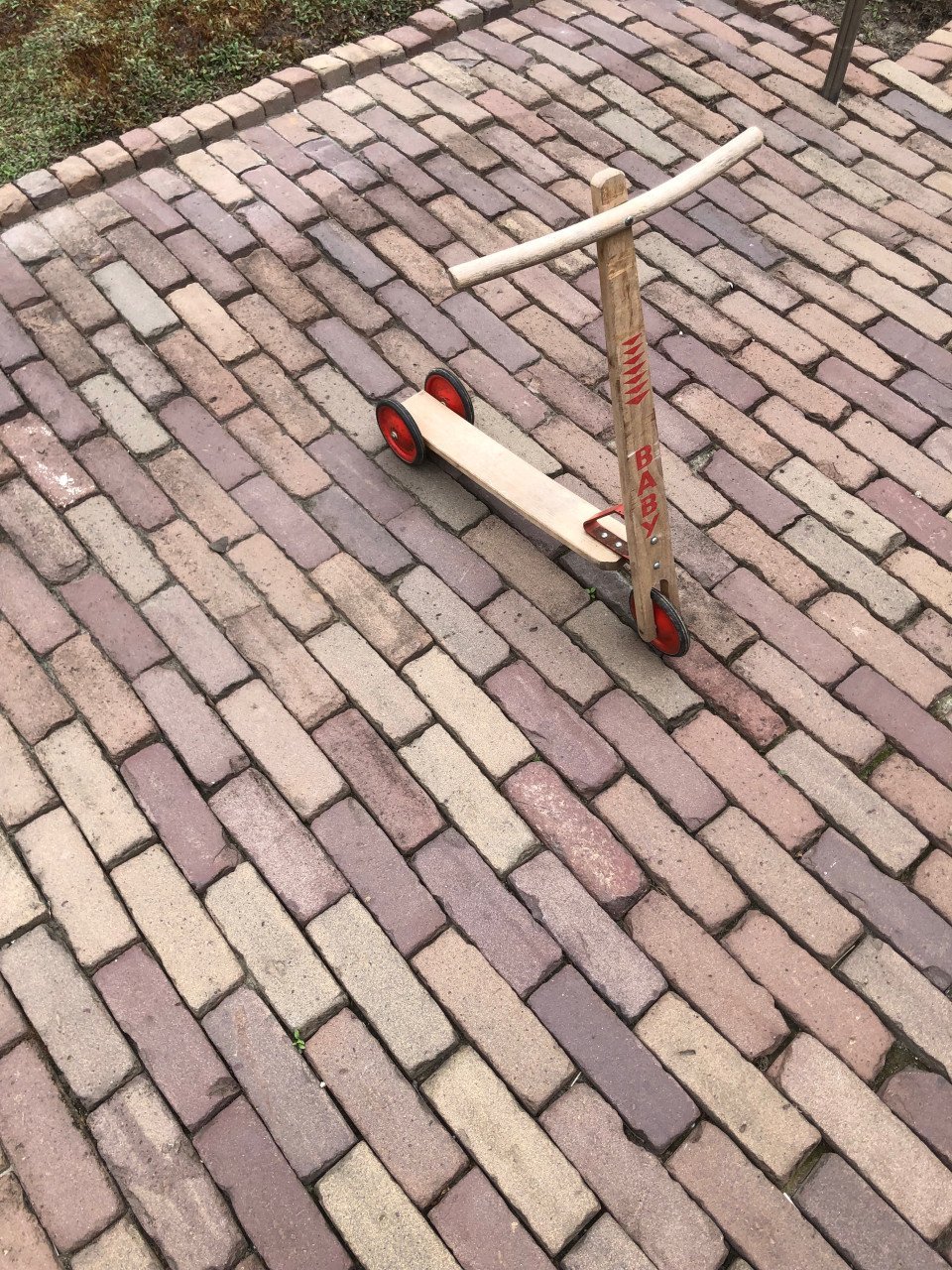 Stepje.