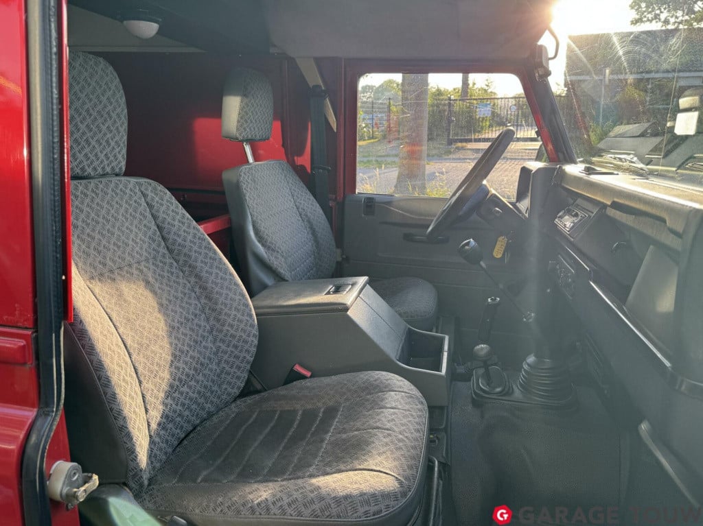 Land Rover Defender 2.5 td5 110" hard top