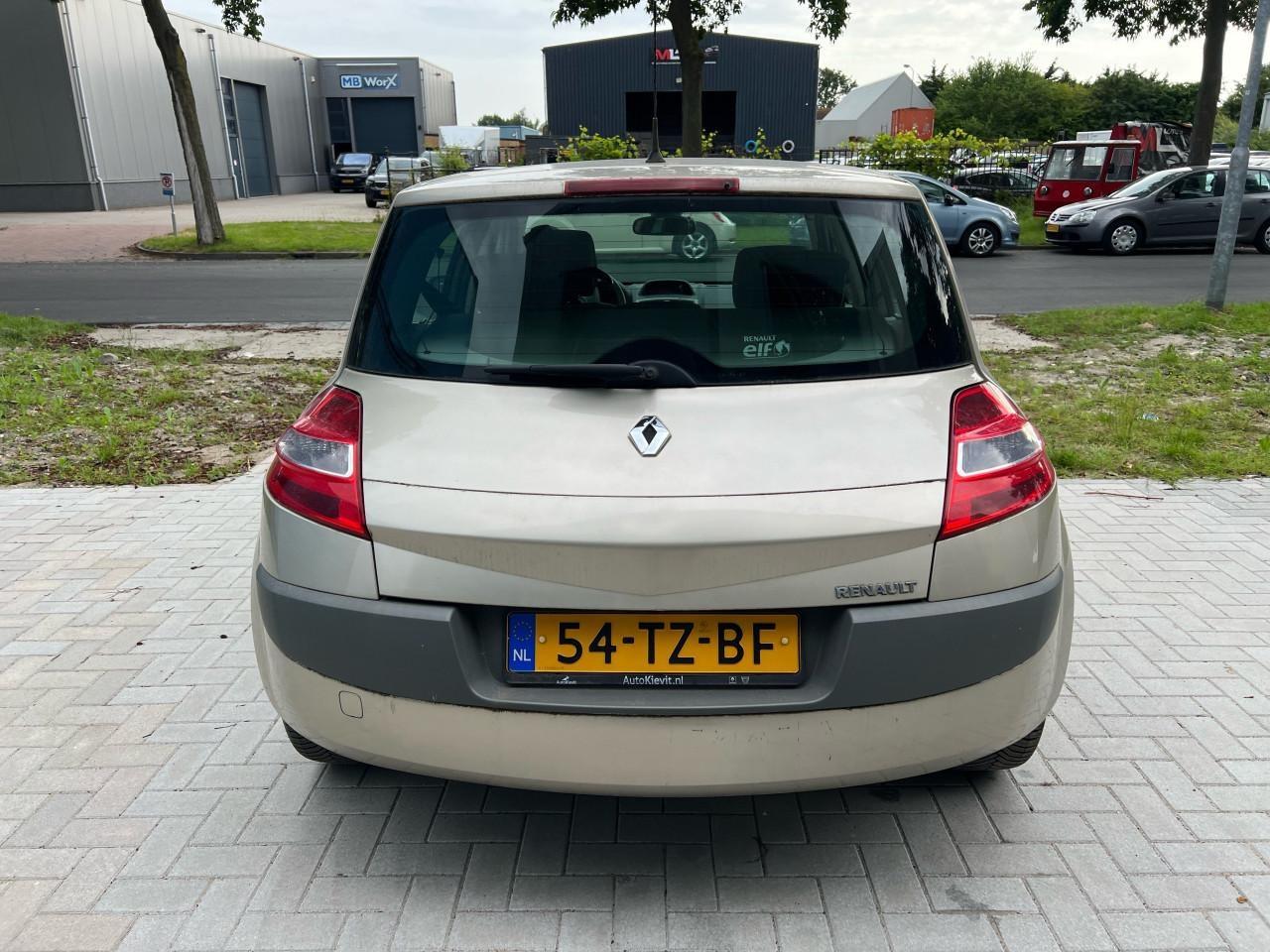 Renault Megane 2.0-16V Privilege Automaat
