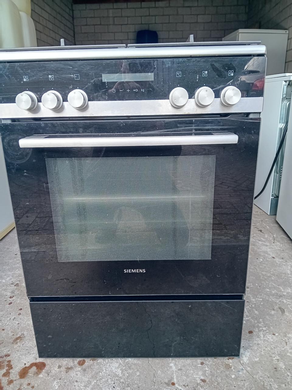 Gasfornuis met elektrische oven